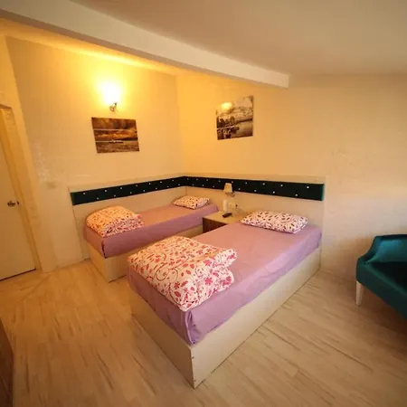 Aparthotel Bakirkoy House *