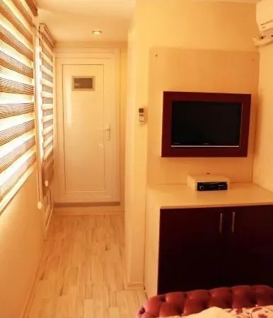 Bakirkoy House *
